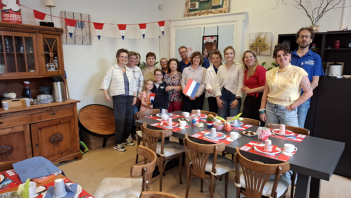 Vrijheidslunch brengt buurt samen op Bevrijdingsdag 2026
